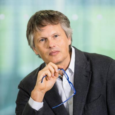 Portrait of PD Dr. Sebastian Fähler
